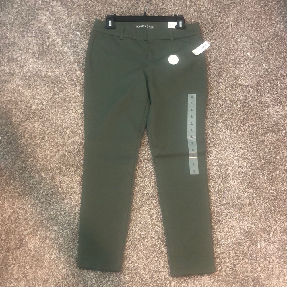 Brand New Size 6 Old Navy Pixie Mid Rise